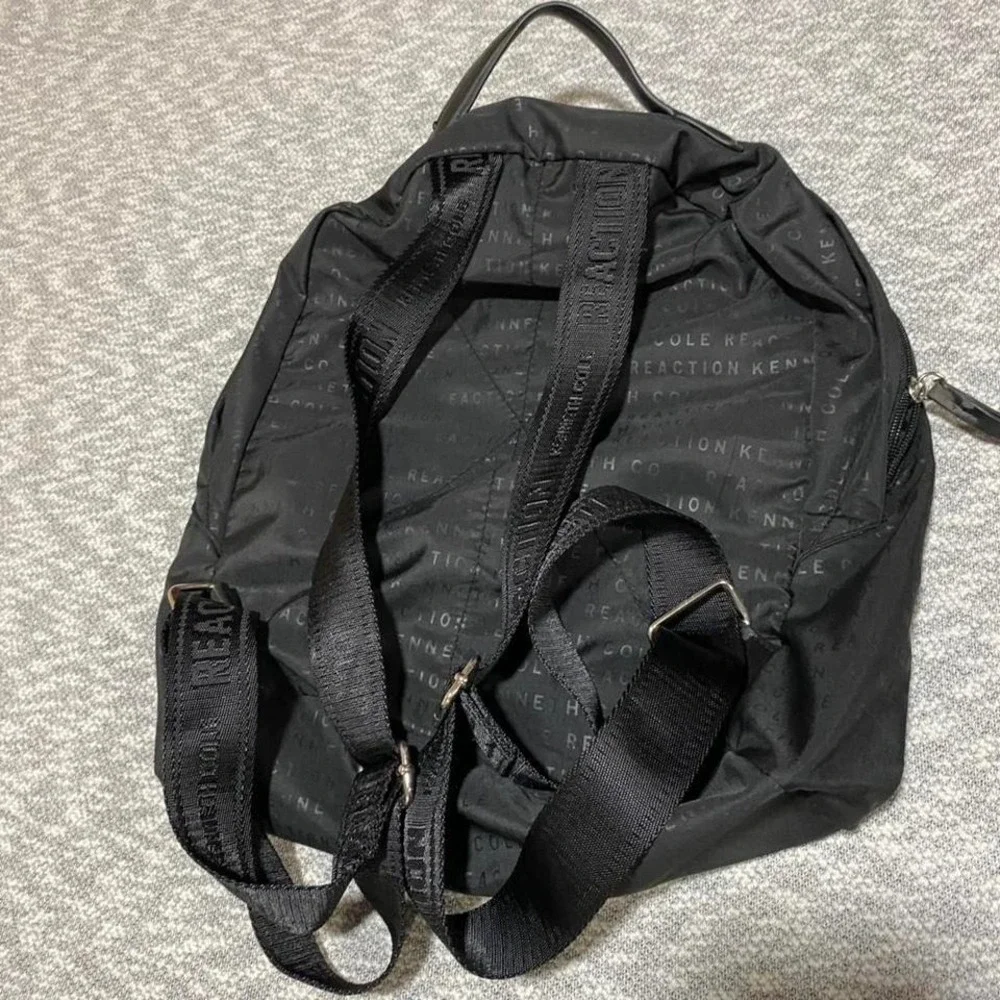 Kenneth Kole black pack. SKU-A74